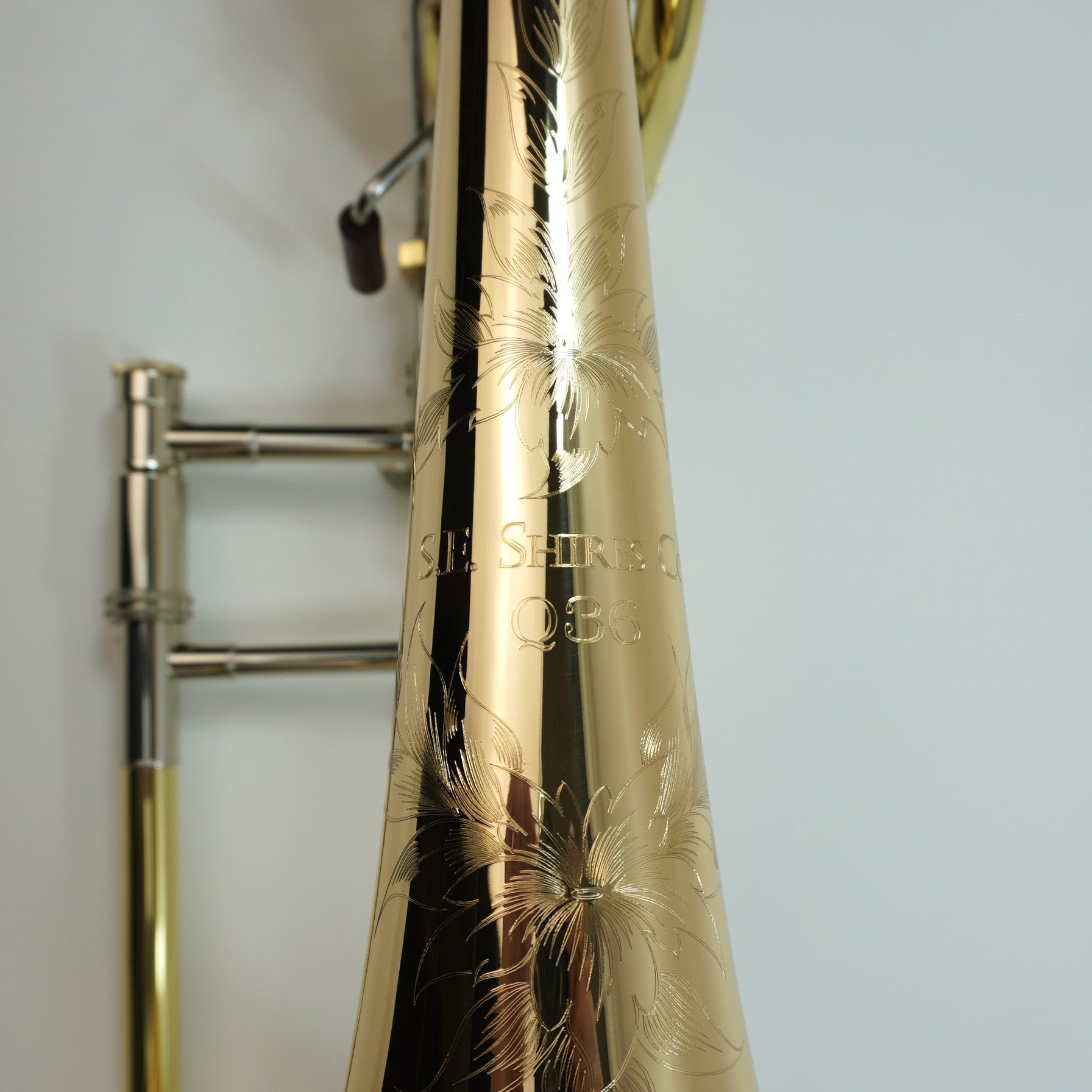 Shires Q36GA バストロンボーン 新品 刻印部分