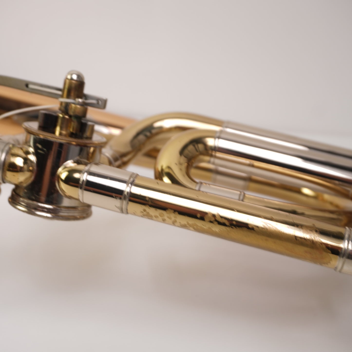 【中古品】希少 エルクハート期 C.G.CONN 88H テナーバストロンボーン ローズブラスベル ヴィンテージ メンテ済 MBケース付